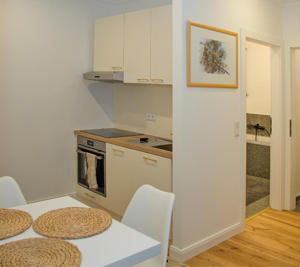 Pink Lotus Apartment 비엔나 외부 사진